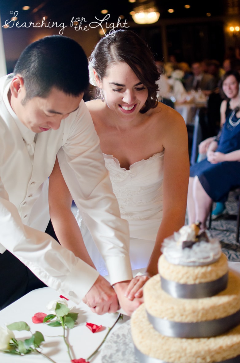 Cutting your Wedding Cake, denver wedding photographer