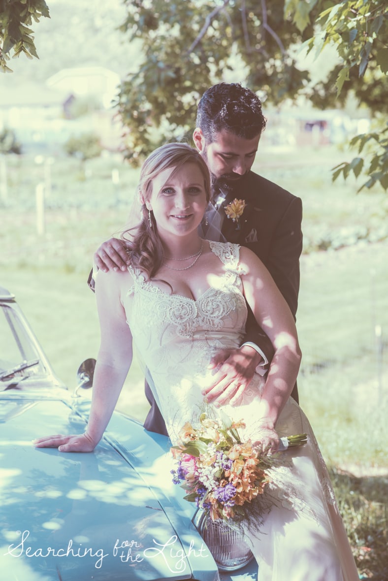lyons farmette wedding photo, colorado wedding photographer, denver wedding photographer, bride and groom