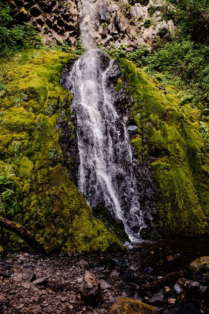 Waterfalls in Portland by oregon elopement photographer