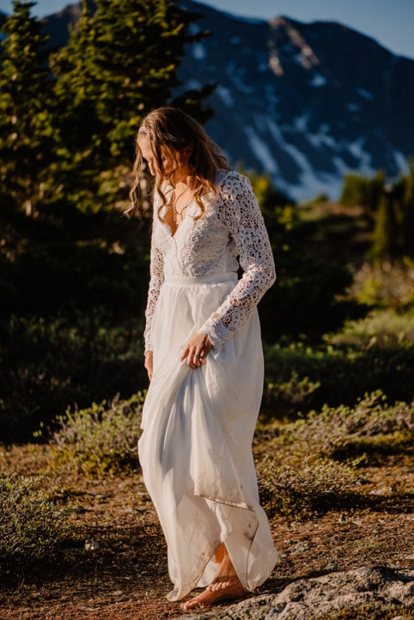 Elopement Wedding Dress For Your Outdoor Carefree Wedding