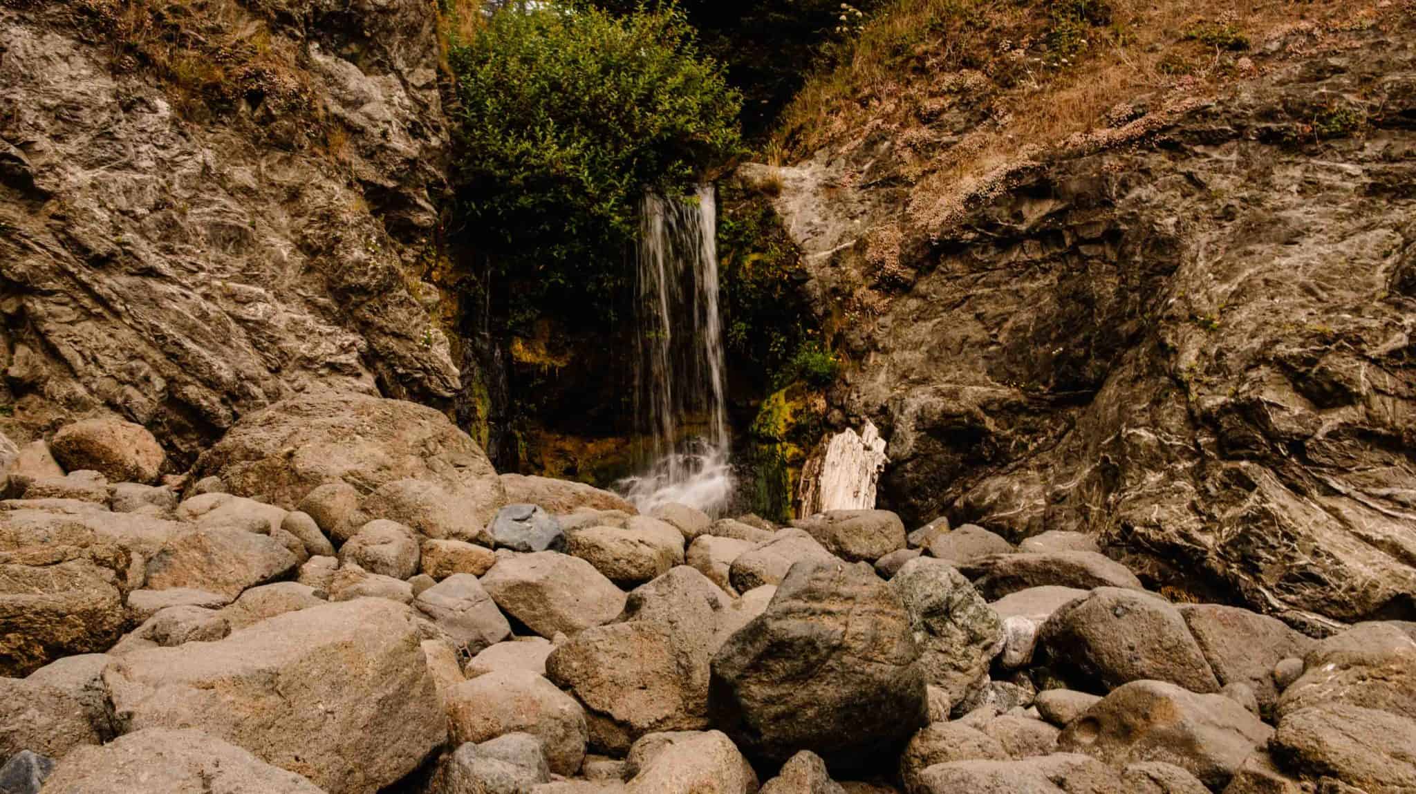 waterfall on Oregon coast